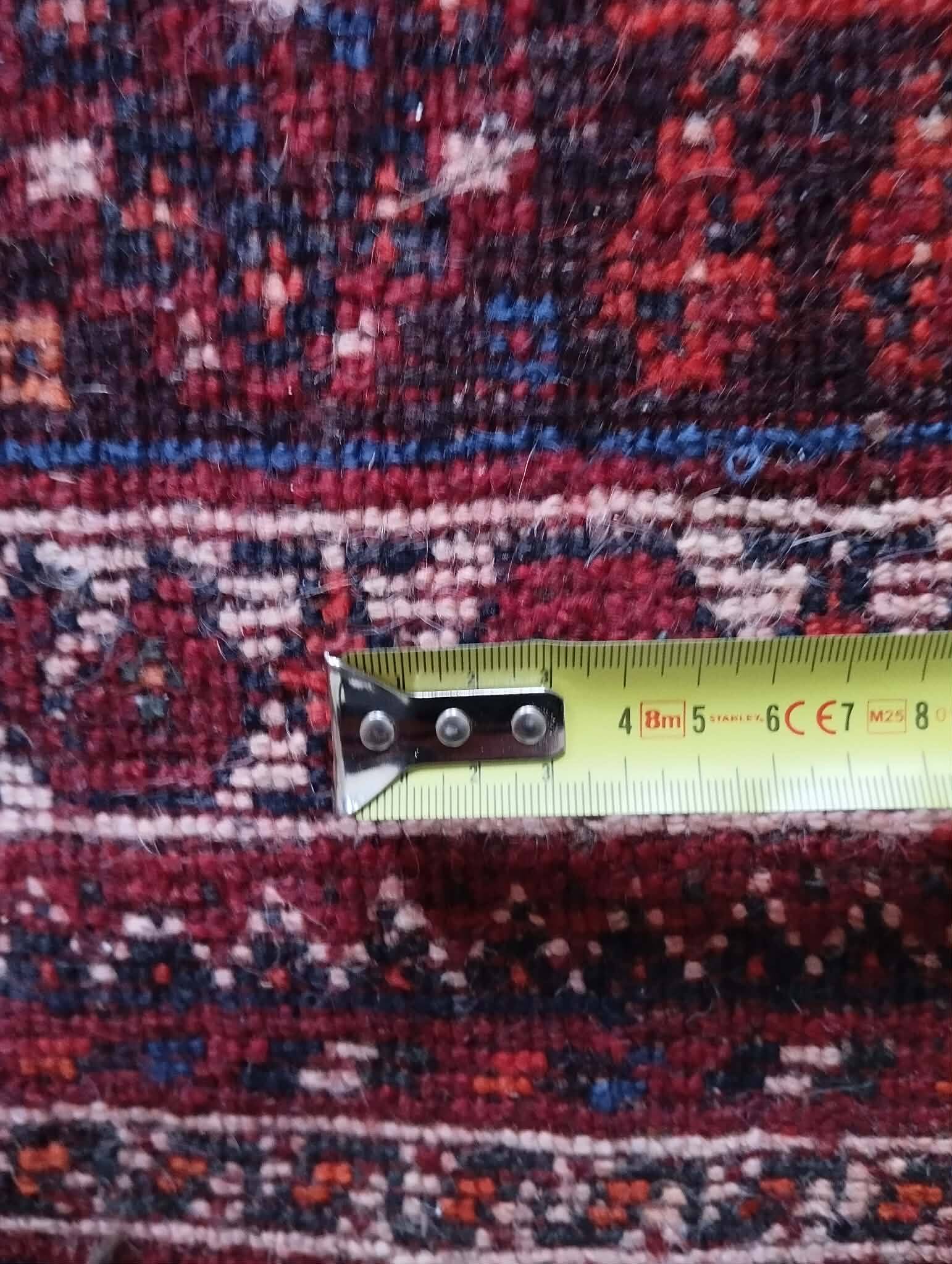 Handmade Persian Shiraz rug 265x173cm