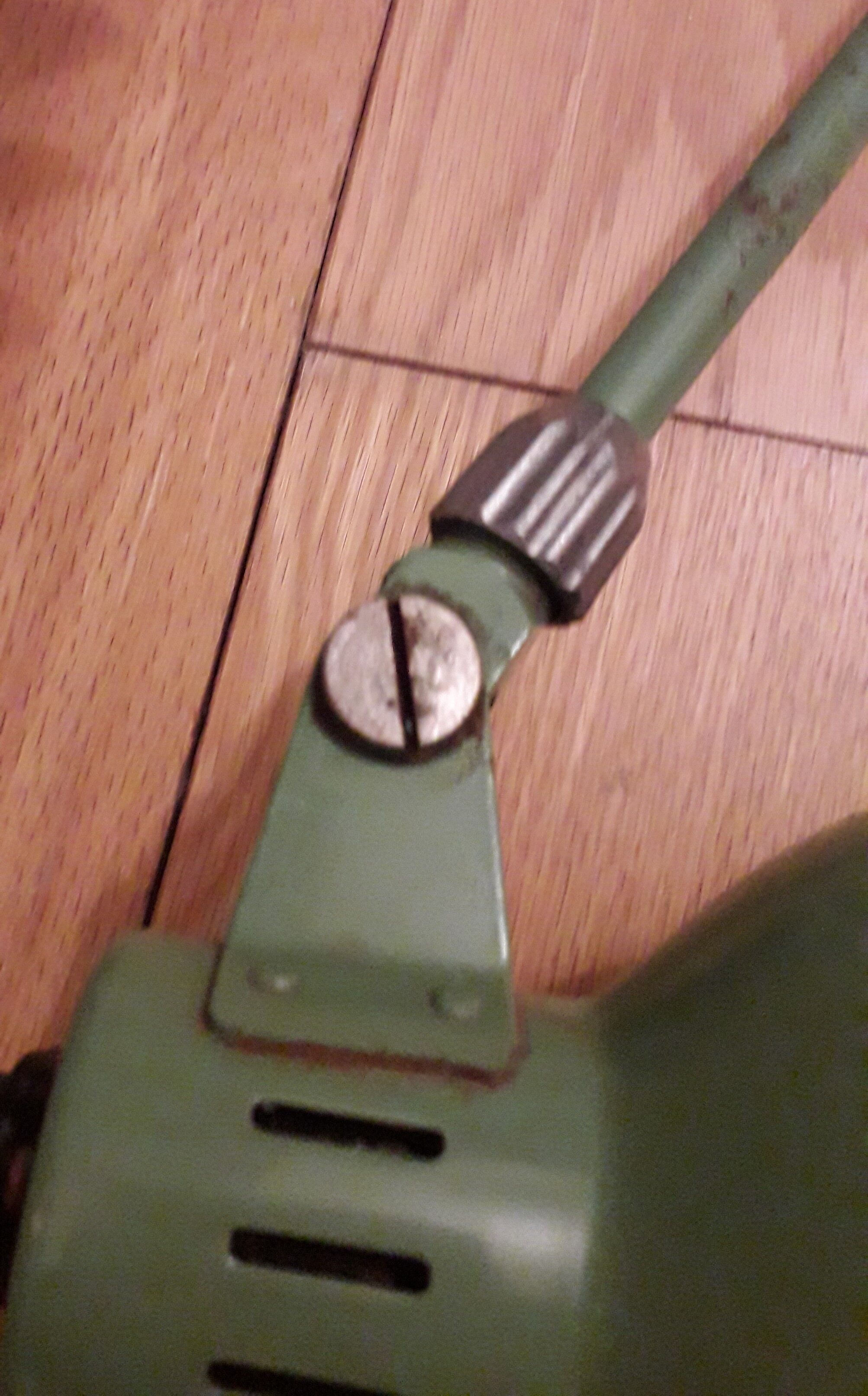 Workshop 2 articulated lamp arms