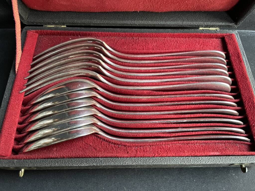 Box of 6 forks and 6 table spoons Christofle “Baguette” collection