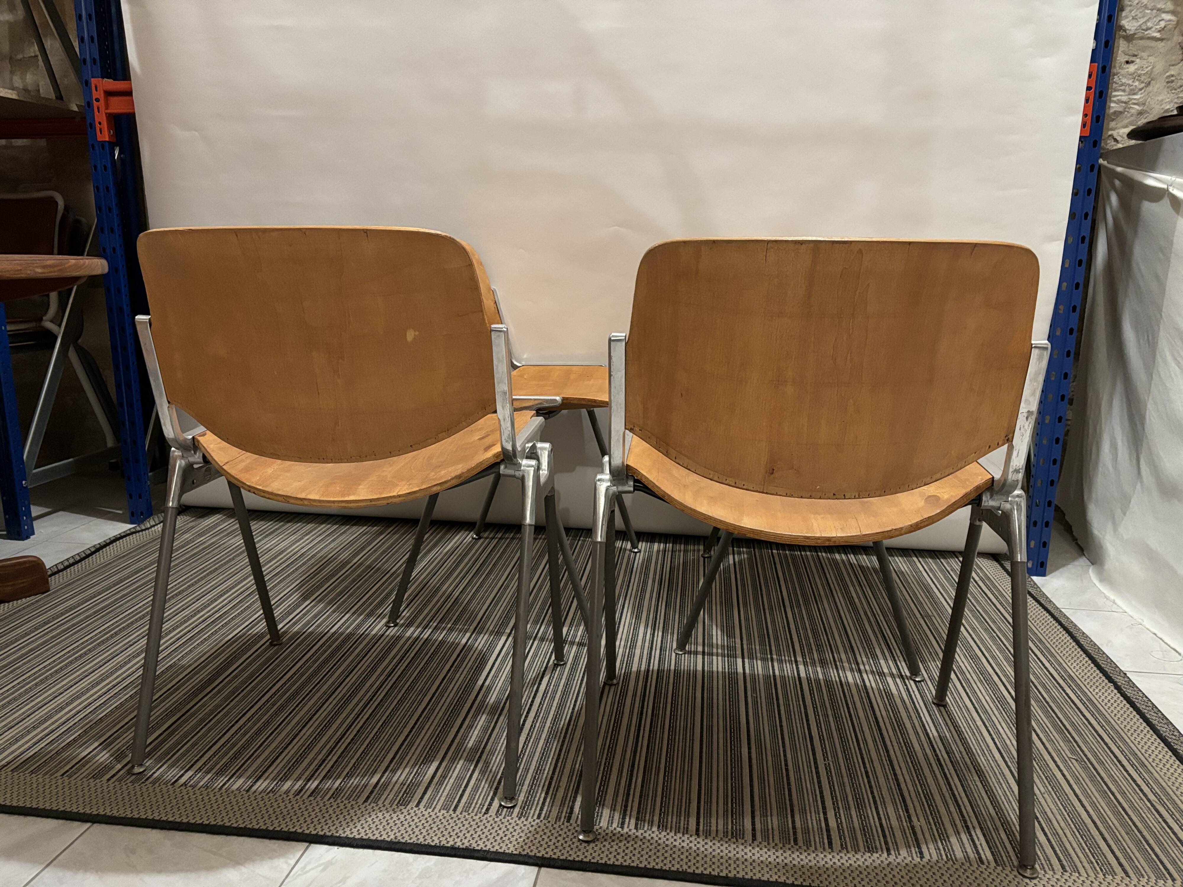 Set of 4 70s Castelli wooden chairs