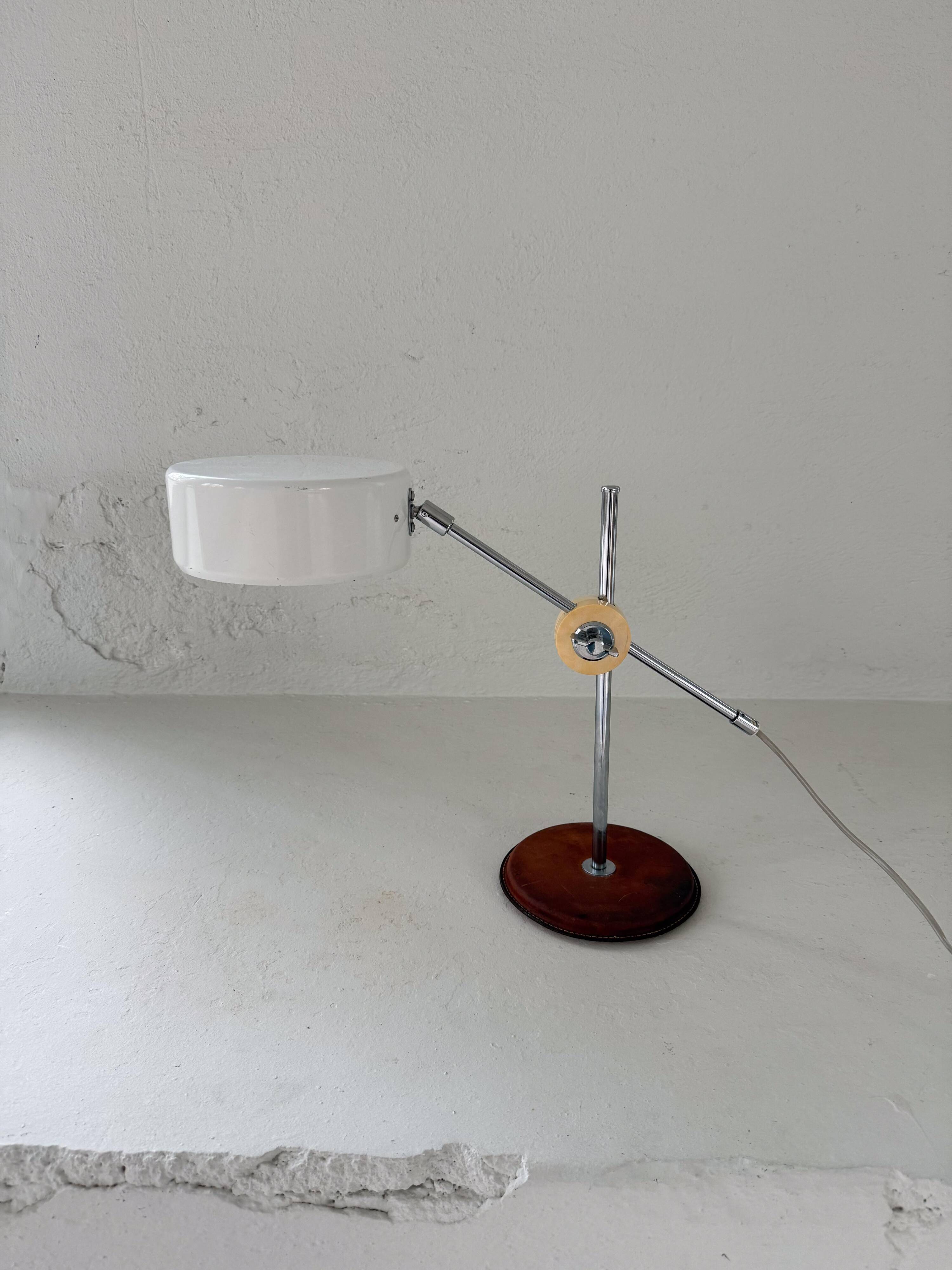 Vintage Midcentury desk lamp in brown leather and chrome Atelje Lyktan, Sweden