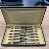 Douroux knife box
