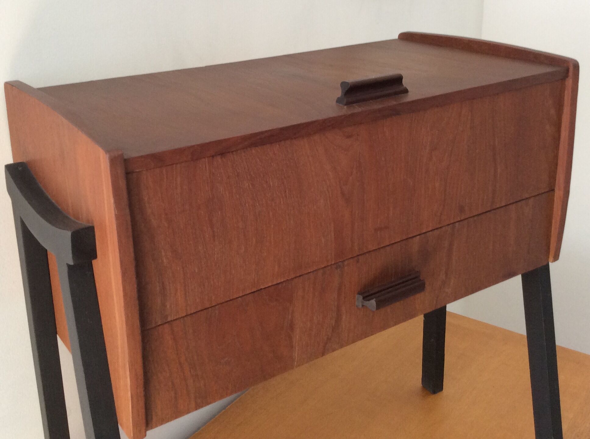 Scandinavian teak sewing bakset from the 1960s