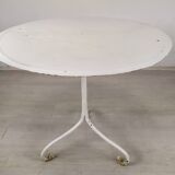 White garden pedestal table