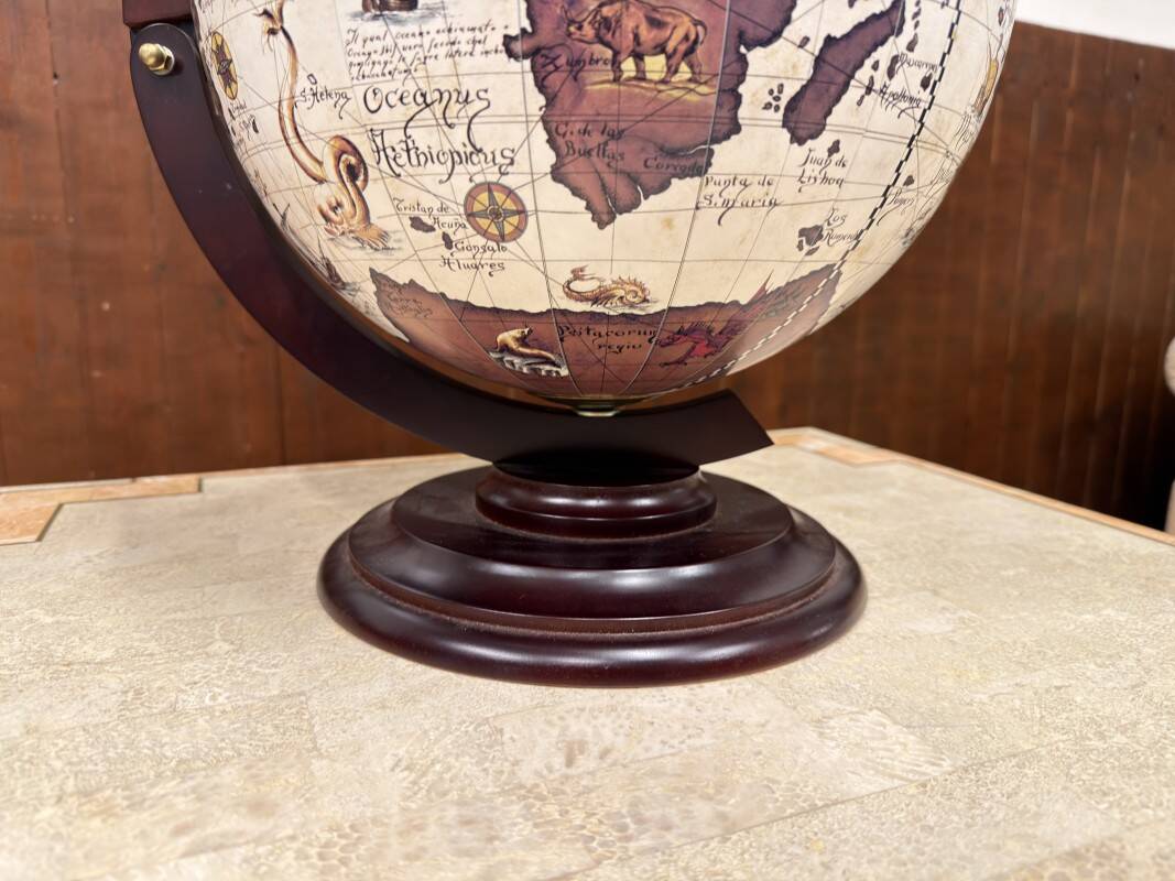 Classic Italian Zoffoli Table Barglobe