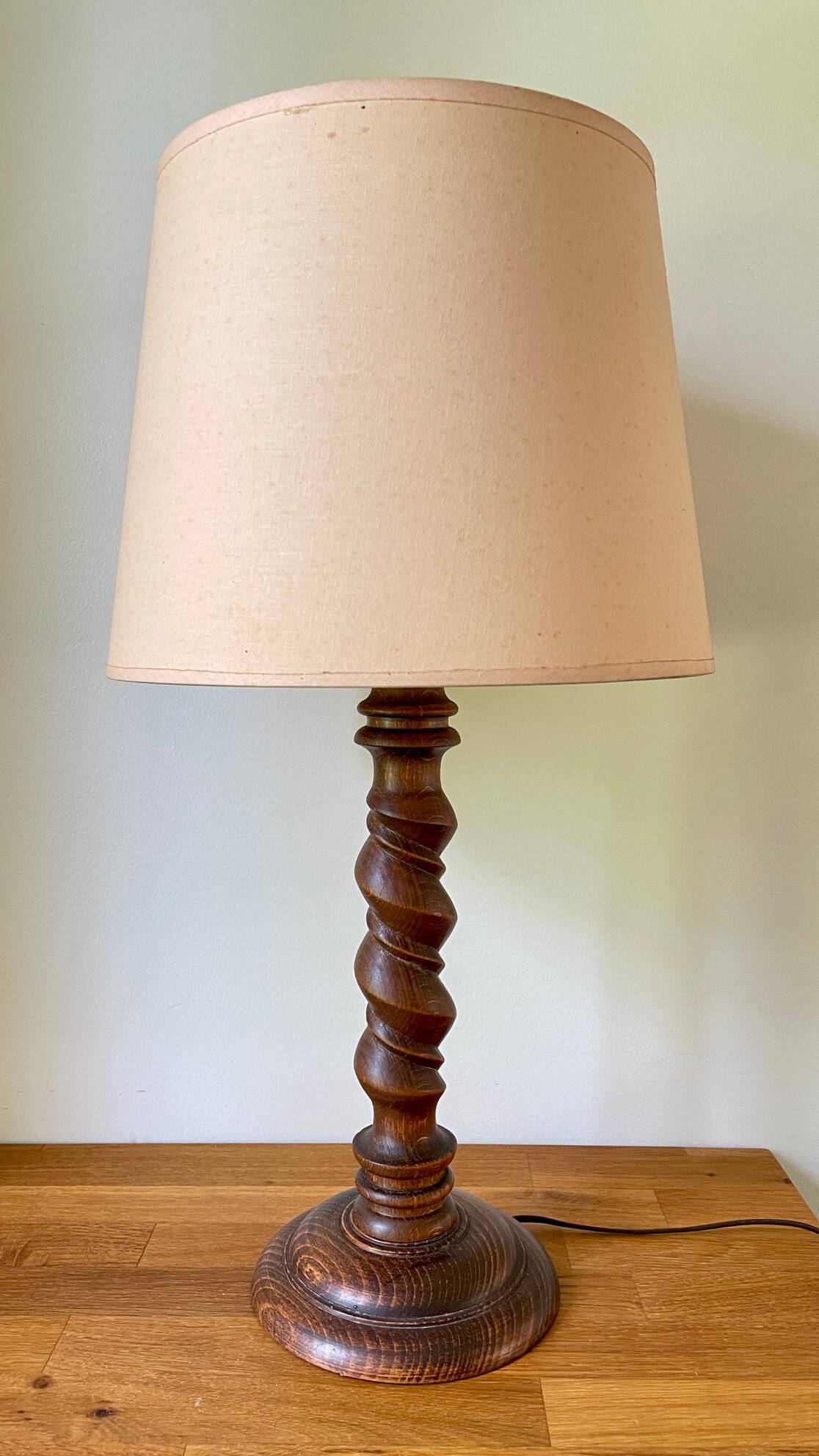 Charles Dudouyt vintage country style lamp