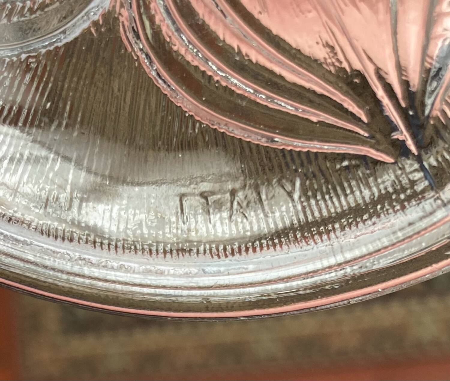 4 molded glass ice cream cups