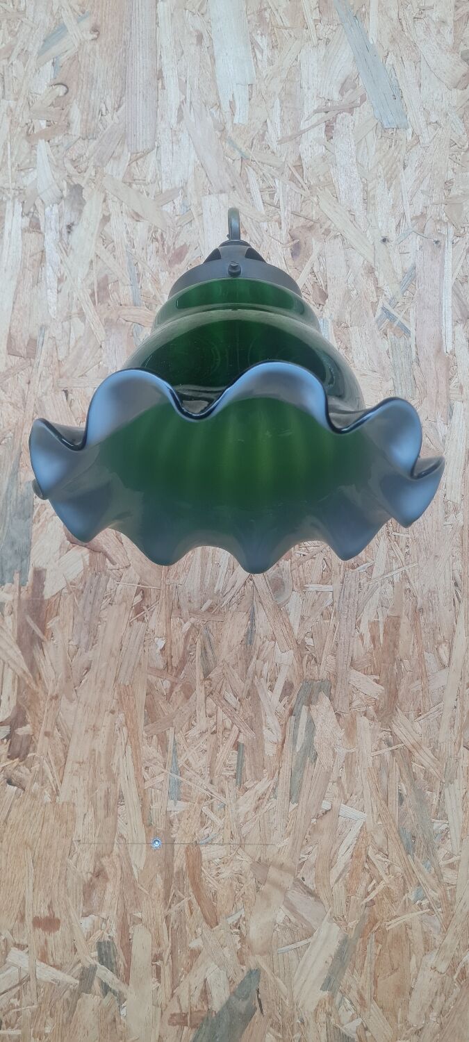 Art deco wall lamp in brass and glass