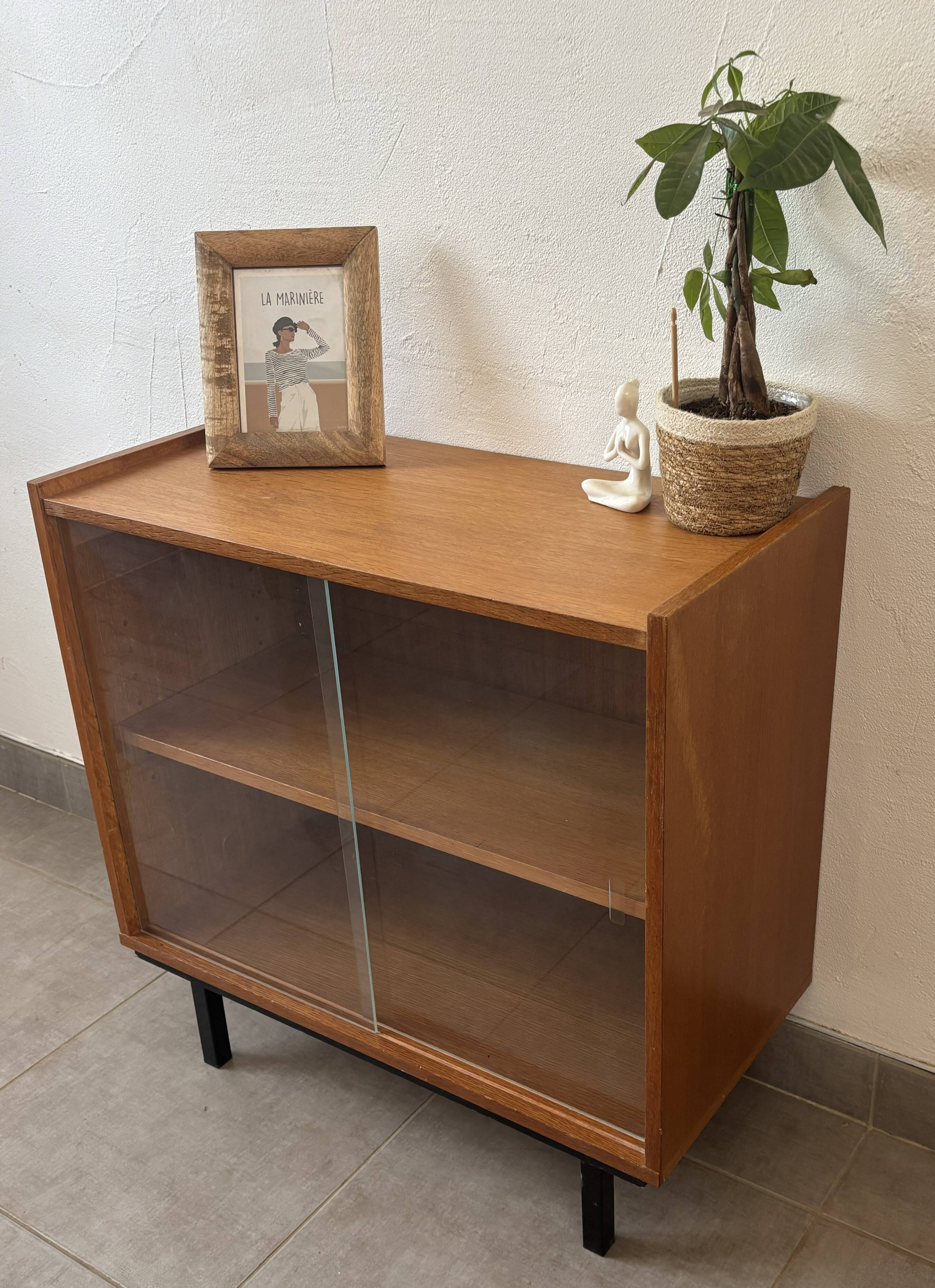 Vintage oak display cabinet from the 1960s.