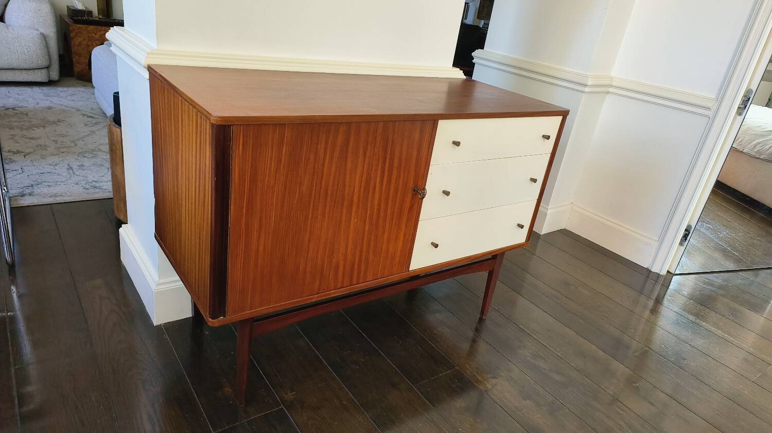 Commode scandinave