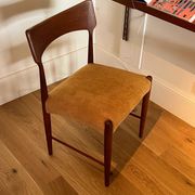 Scandinavian teak chair "Alfhild" – Honey corduroy