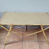 Rattan coffee table and its magazine rack