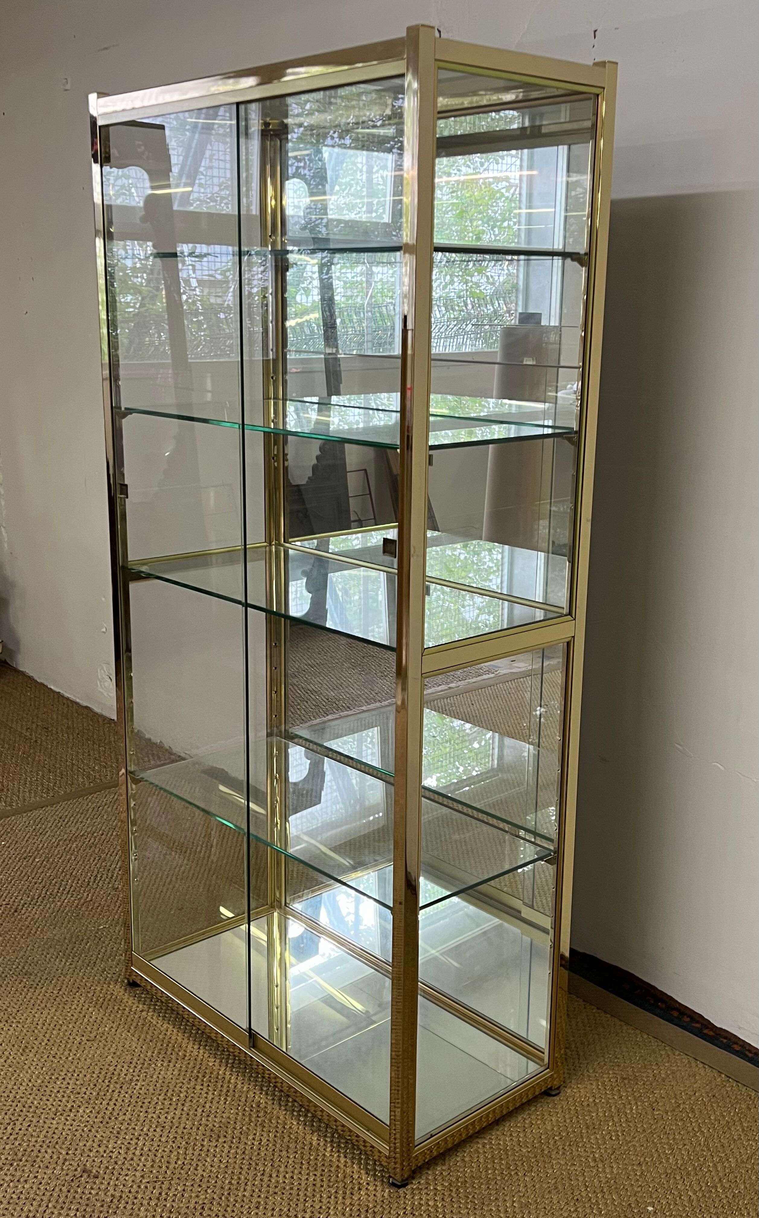 Mirror display case