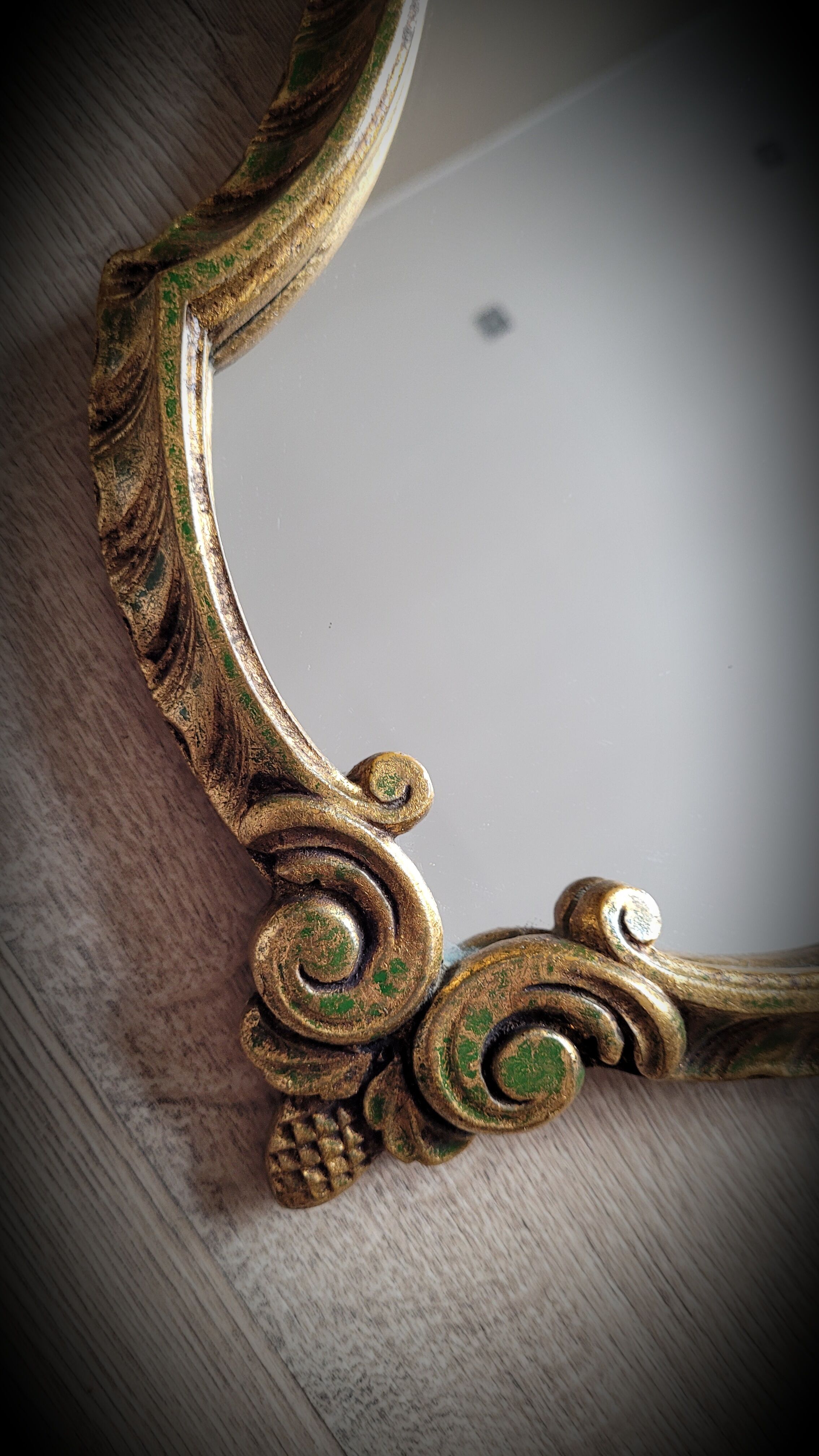 Wooden gilded mirror 51x31