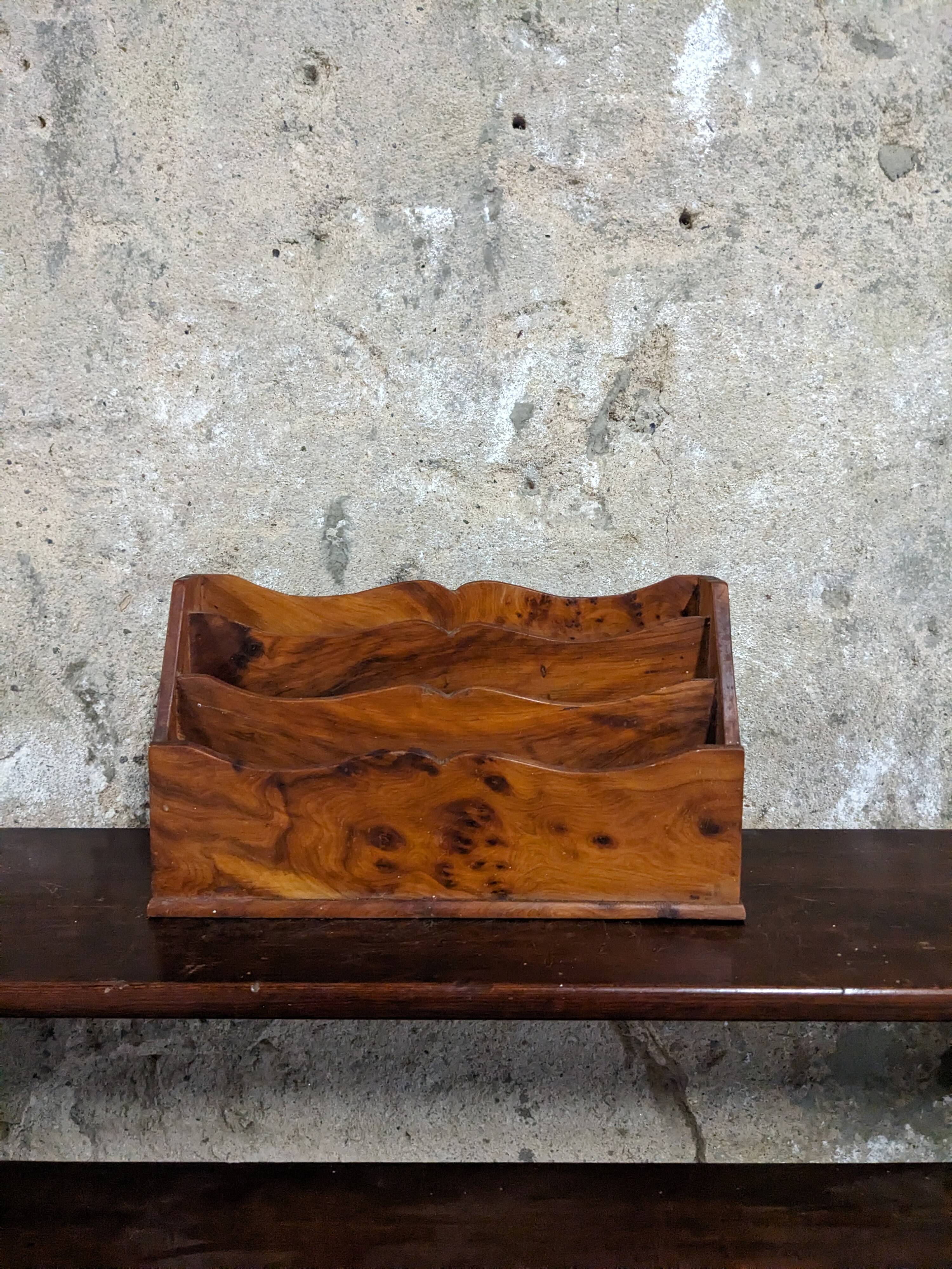 Thuja wood mail holder
