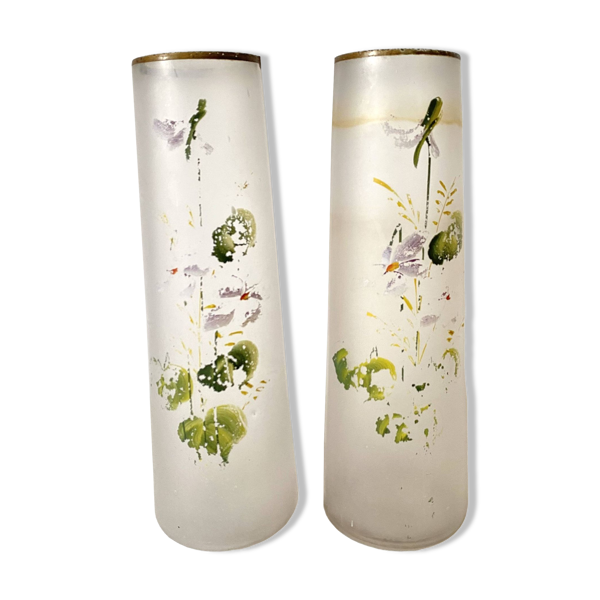 Paire de vases anciens  en pâte de verre