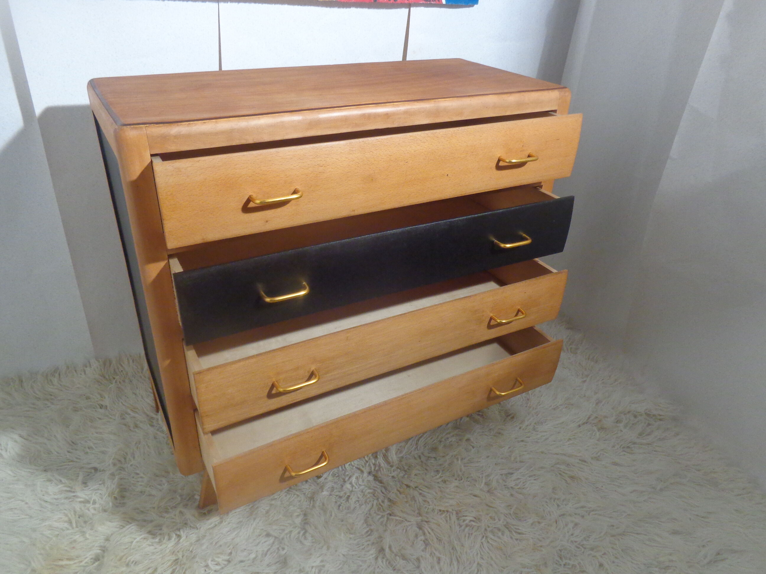 Vintage dresser years 50