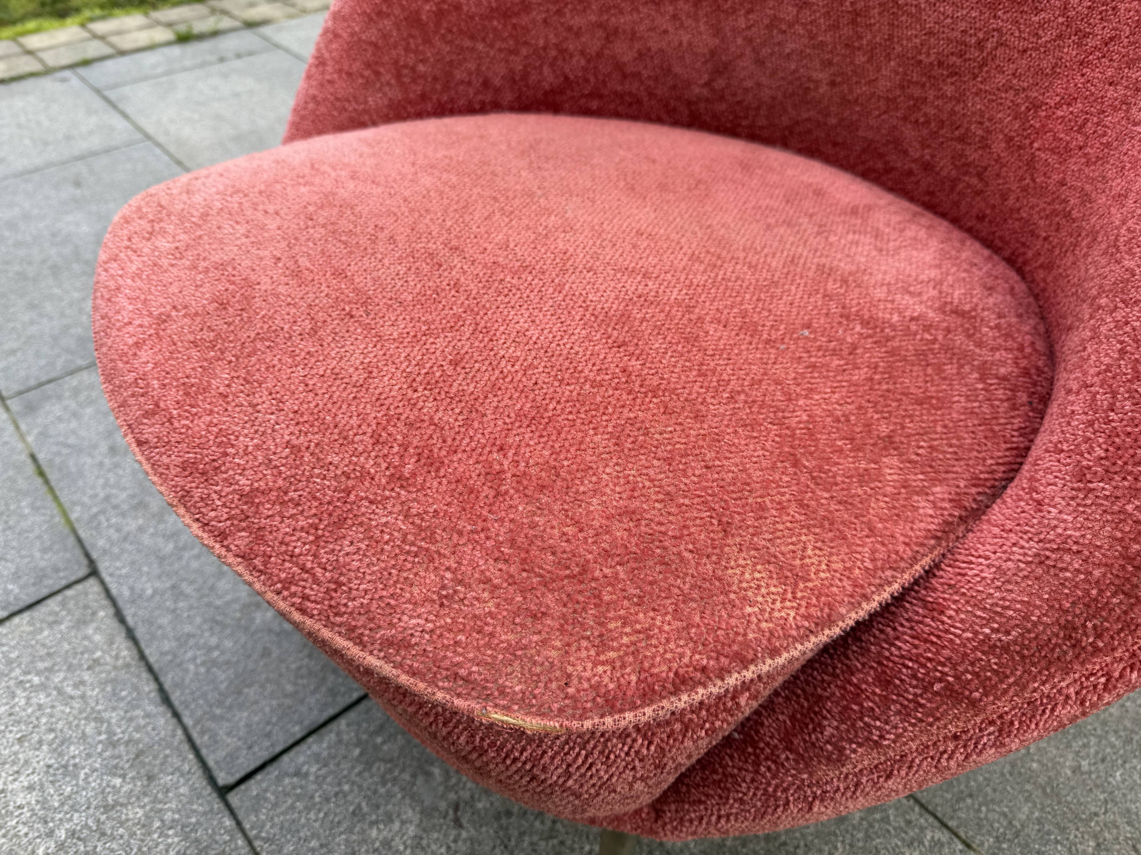 Organic armchair from the 1950s