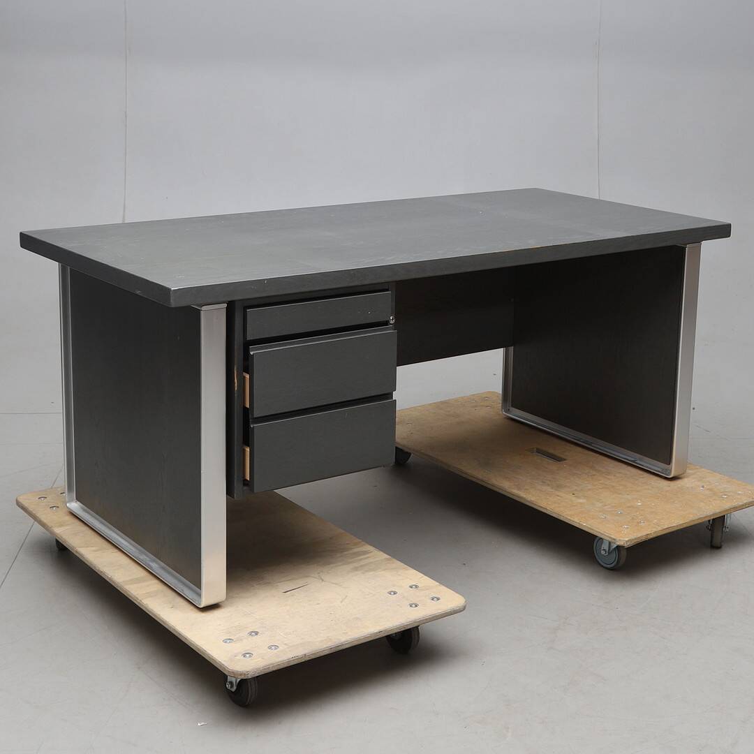 Karl-Erik Ekselius — JOC Vetlanda Desk — 1980s Swedish Modern — Lacquered W