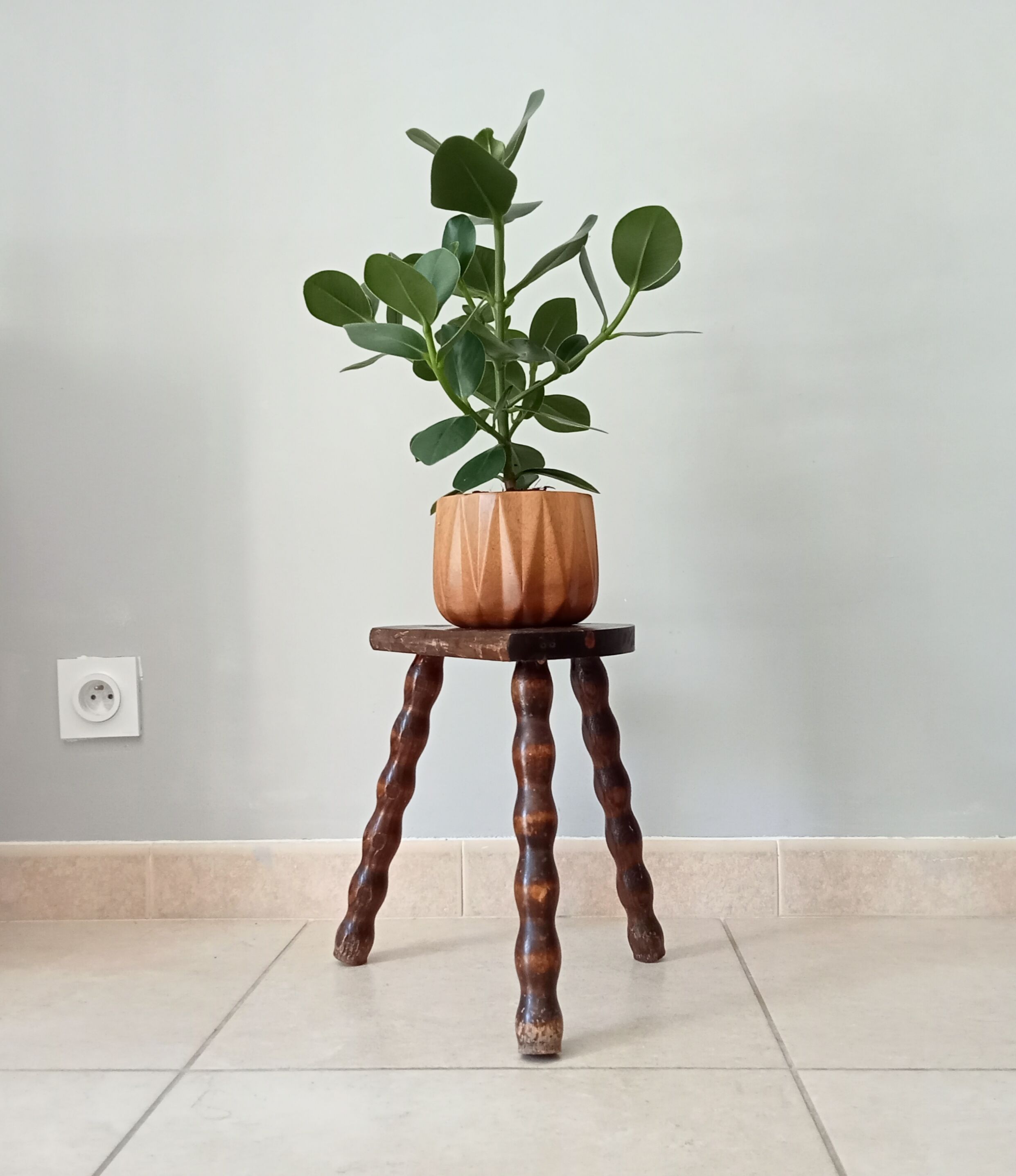 Vintage tripod stool 50s/60s