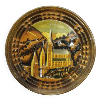 decorative plate - old wooden medallion to hang - souvenir of Lourdes