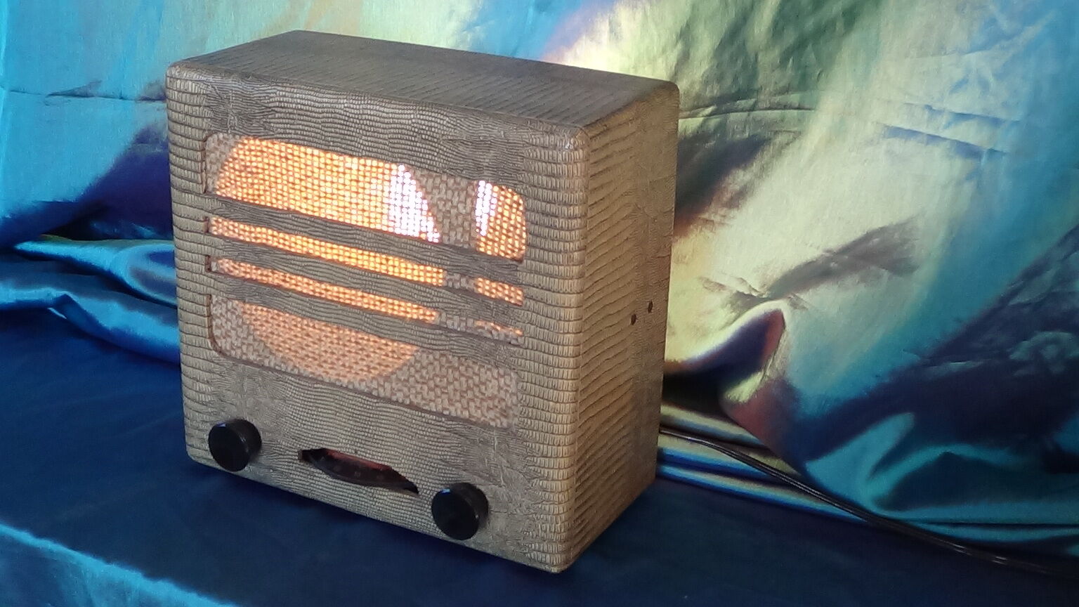 Radio lamp