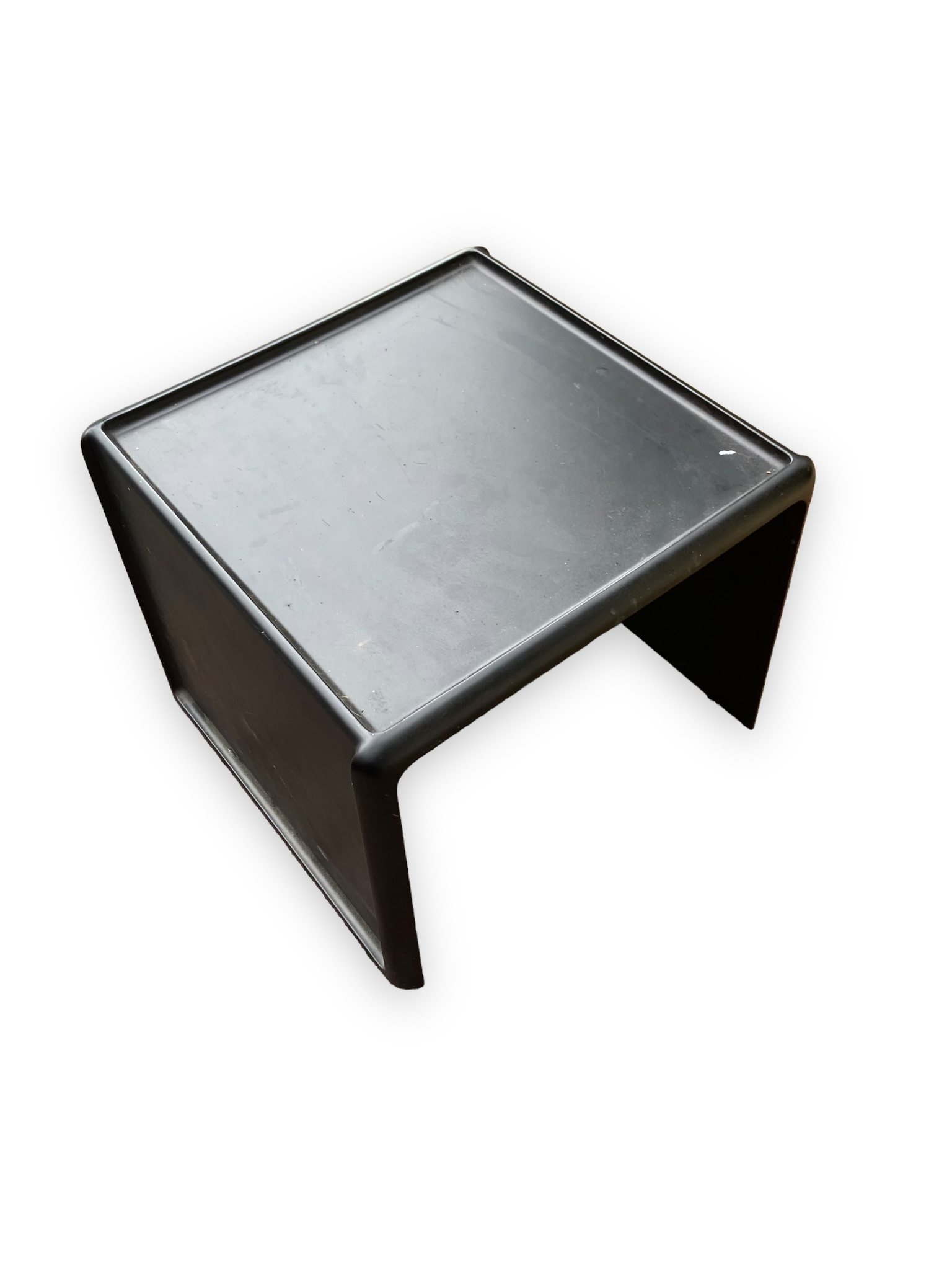 Table basse noire en bois par Peter Ghycz, Horn collection