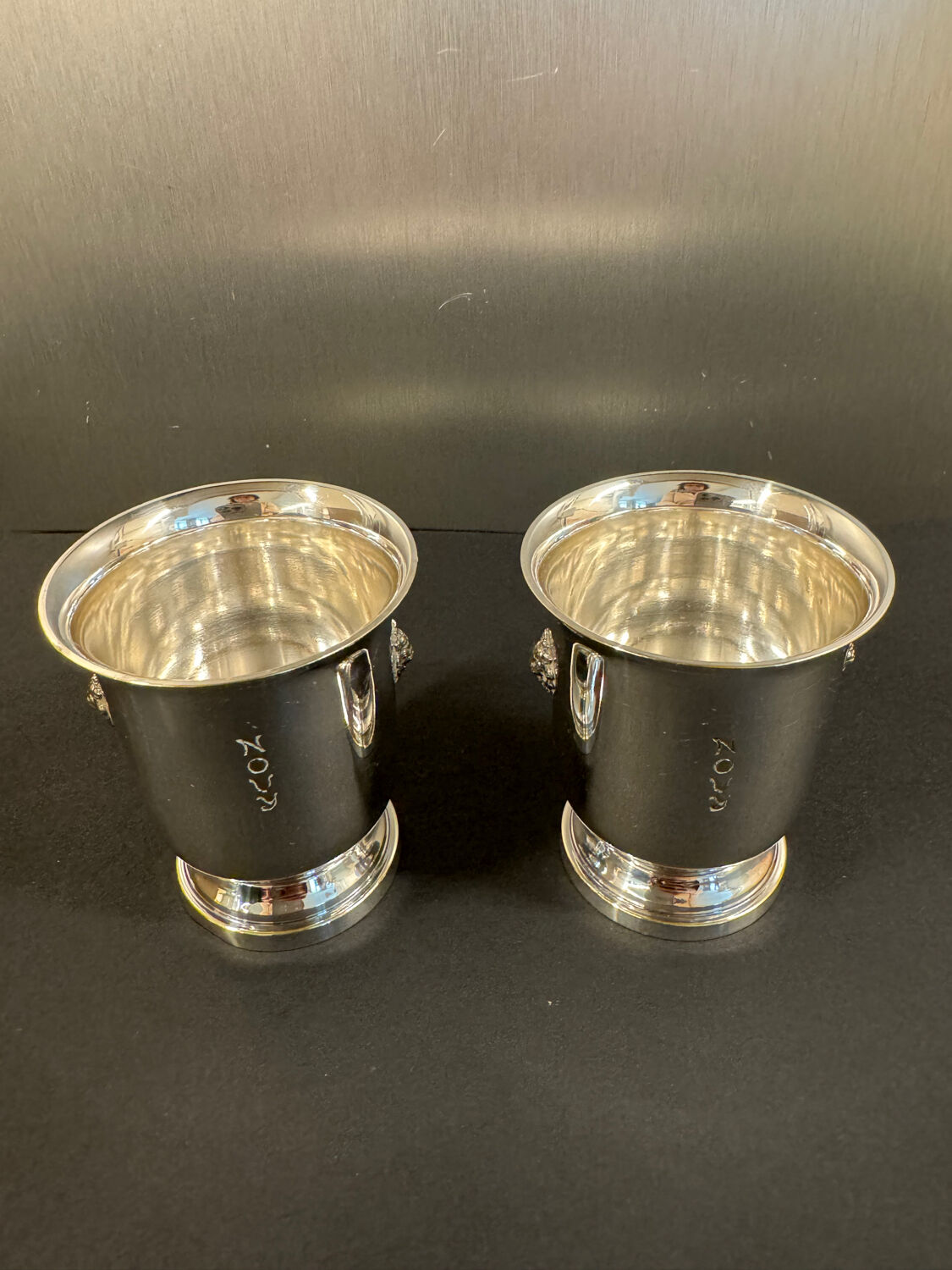 Pair of egg cups – lion heads – Empire style