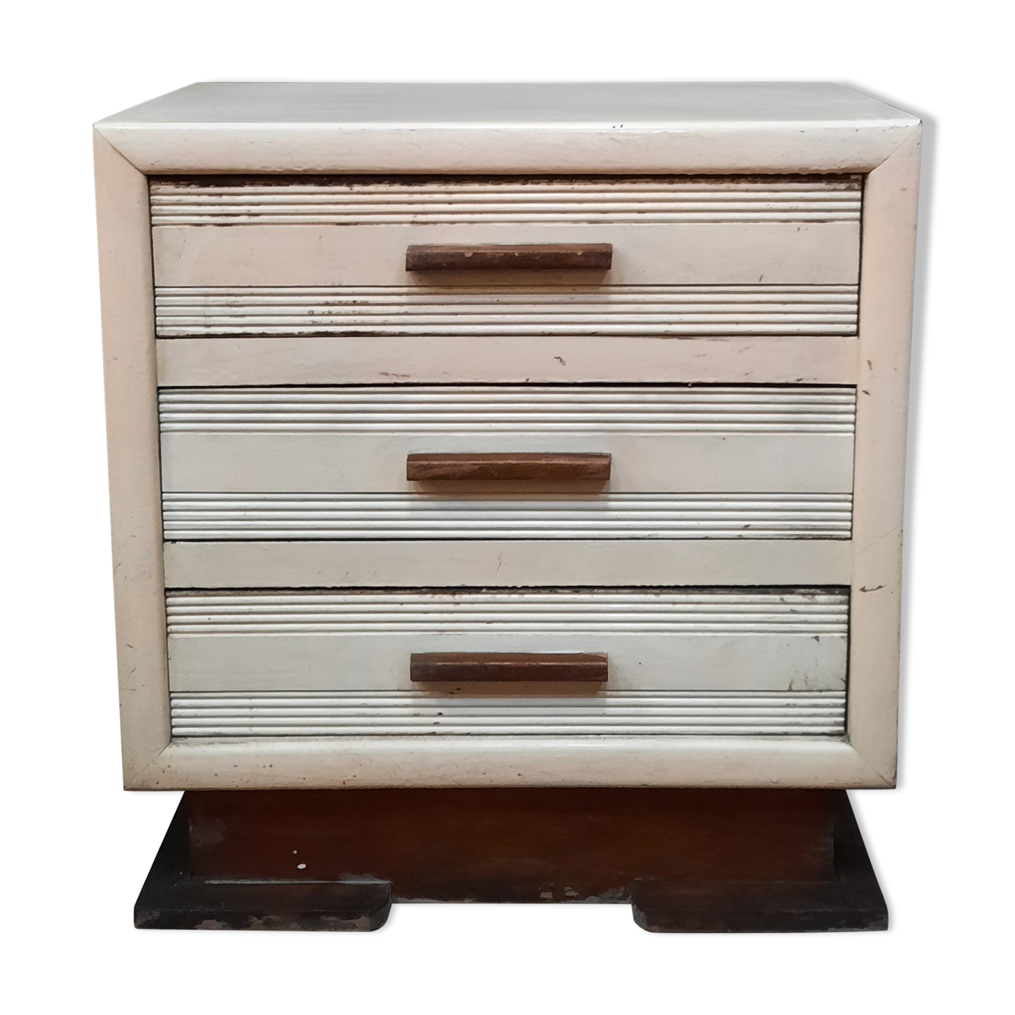 Vintage painted chest of drawers