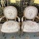 Paire de fauteuils médaillon d’époque Louis XVI