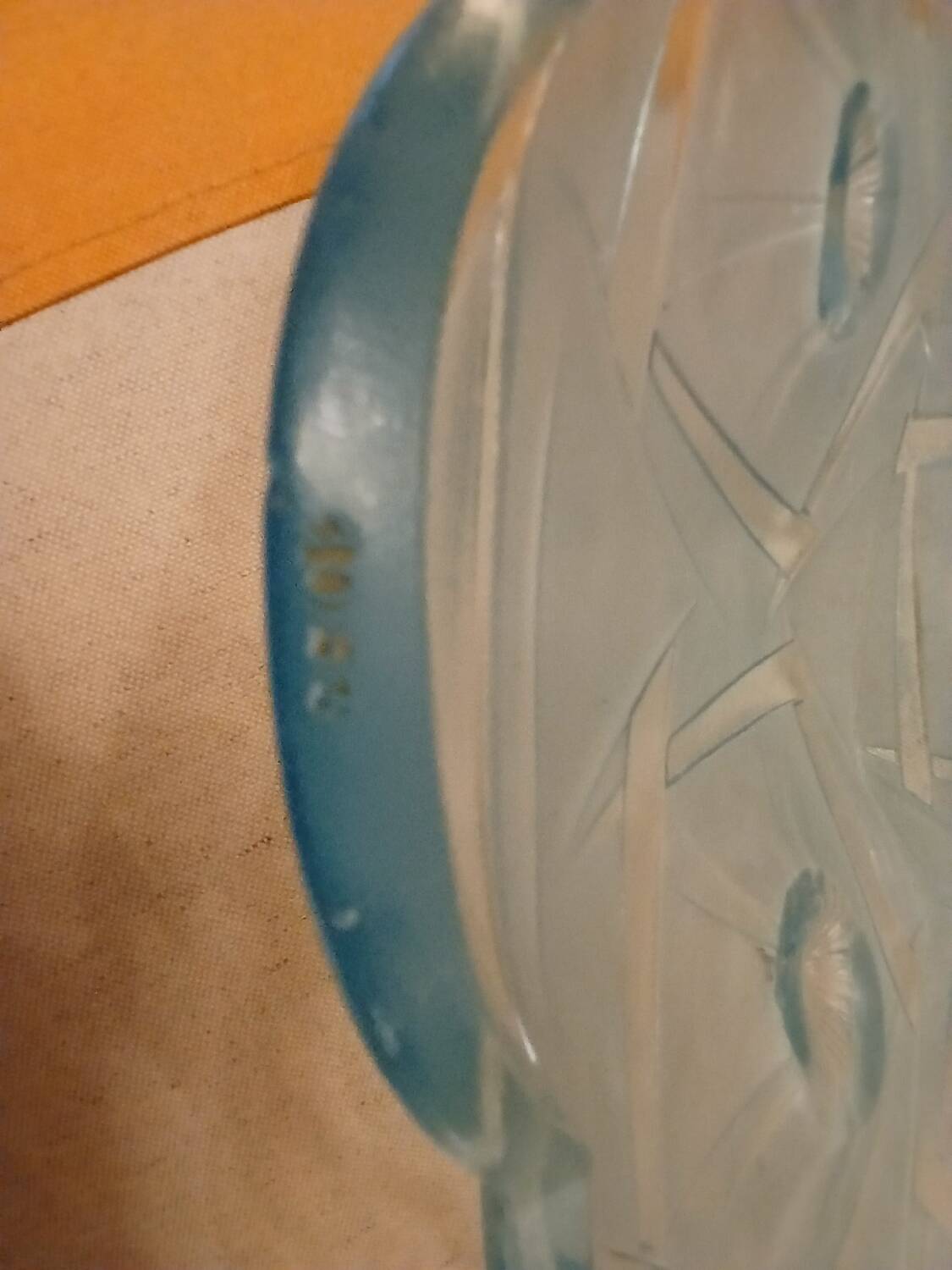 Art Deco wall-mounted basin