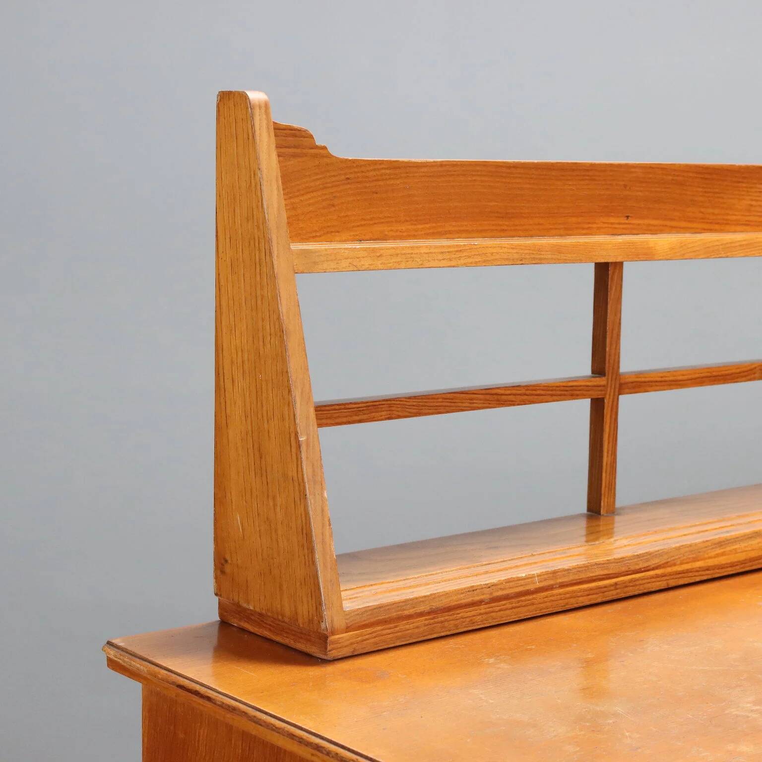 Vintage oak veneer sideboard, Italian design, 1950s.