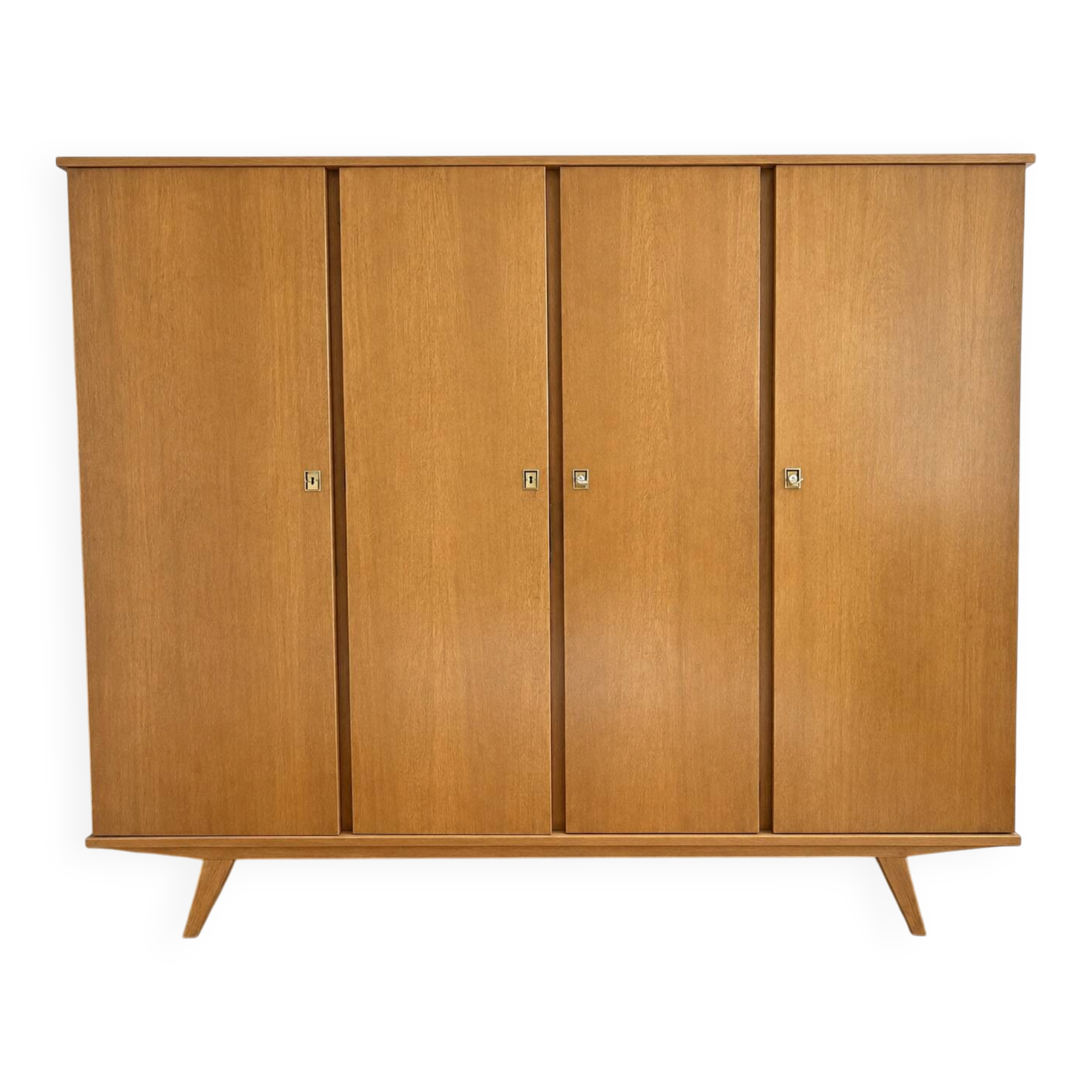 Large oak wardrobe