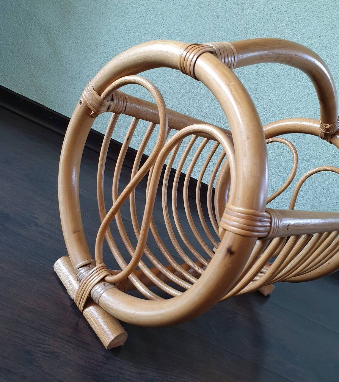 70s bamboo magazine holder