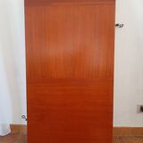 Oval extendable dining table in solid cherry wood