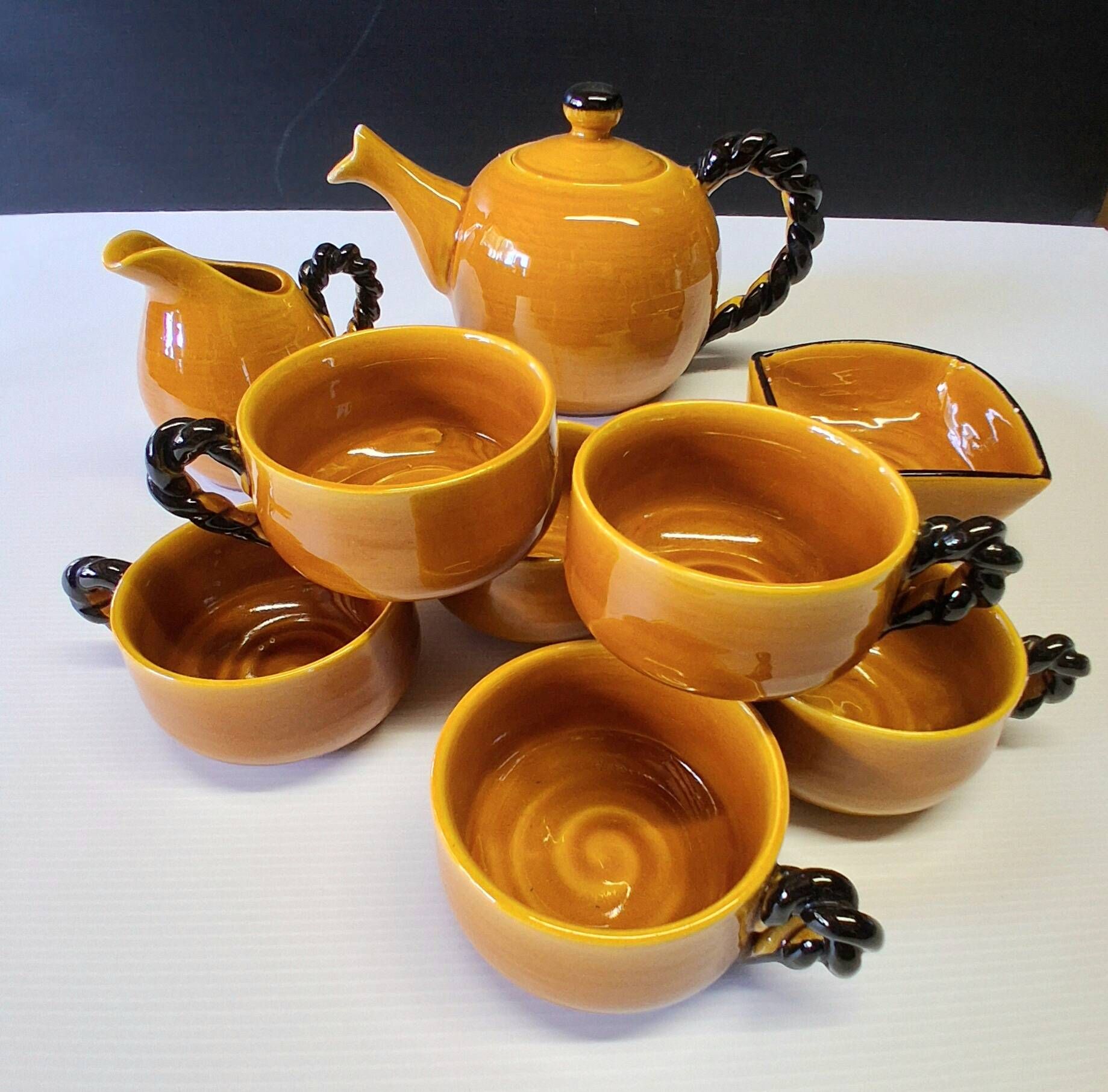 Very nice coffee service set from Vallauris in good condition.