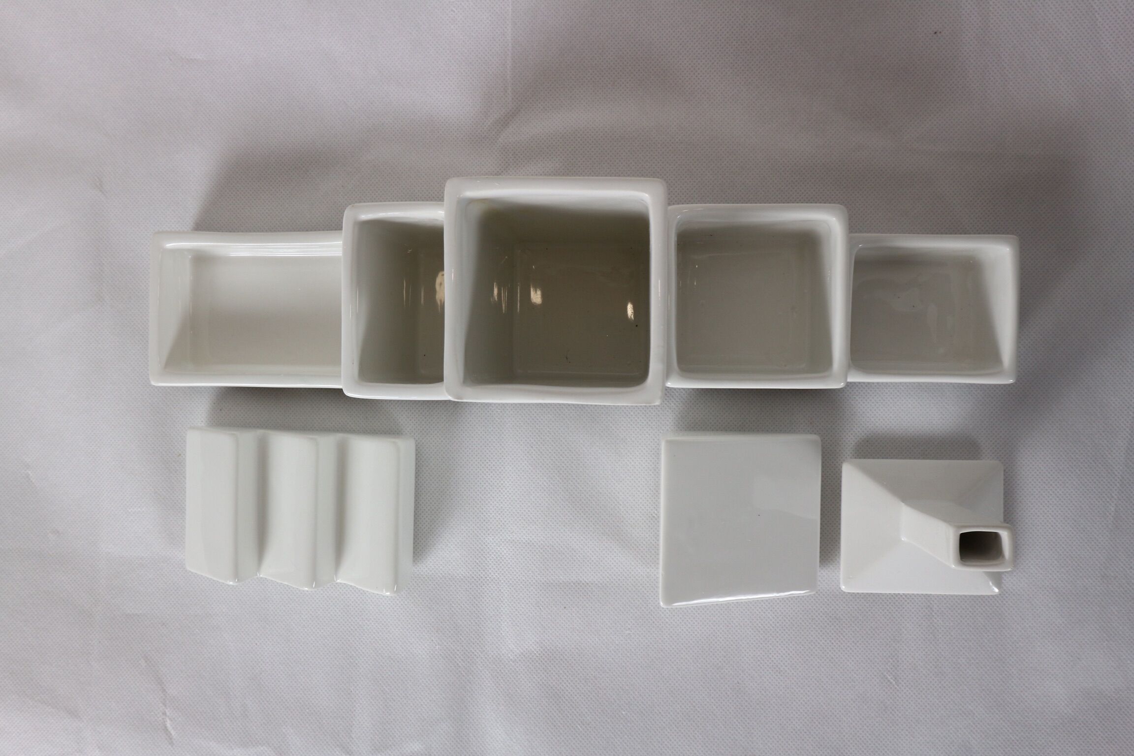 Seletti Desktructure necessary