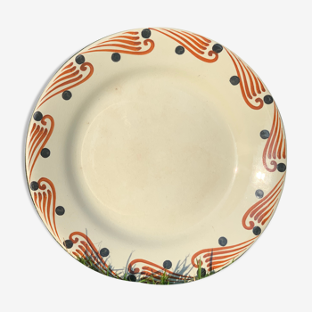 Assiette montée ancienne en faïence, hbcm service huguette (2 disponibles)