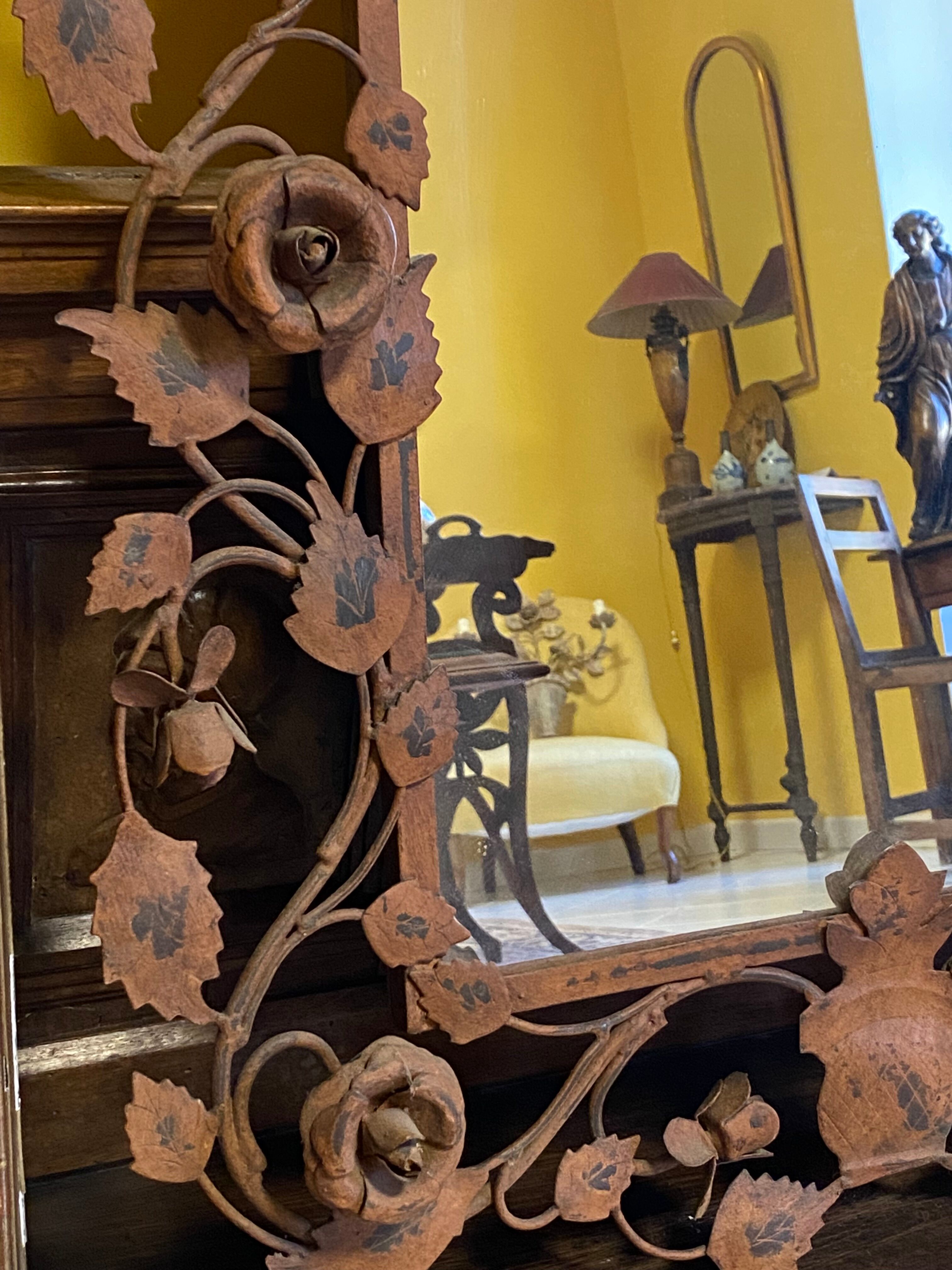 Iron mirror floral decoration 57x80cm