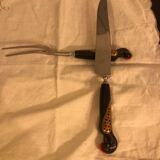 Meat serving cutlery