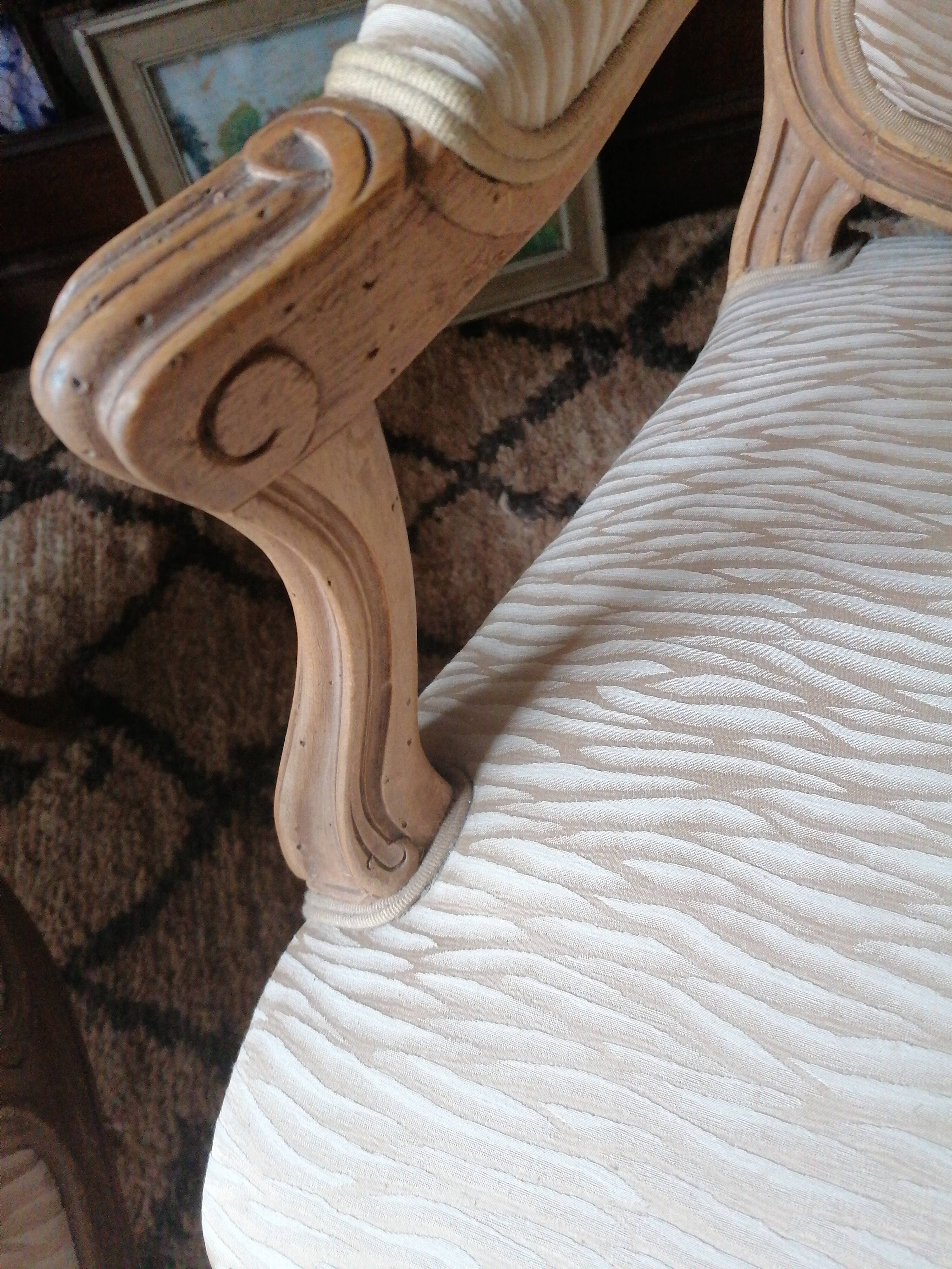 paire de fauteuils style Louis xv