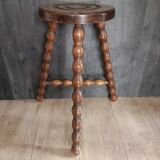 Pearl wood tripod stool