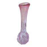 Vase en verre rose