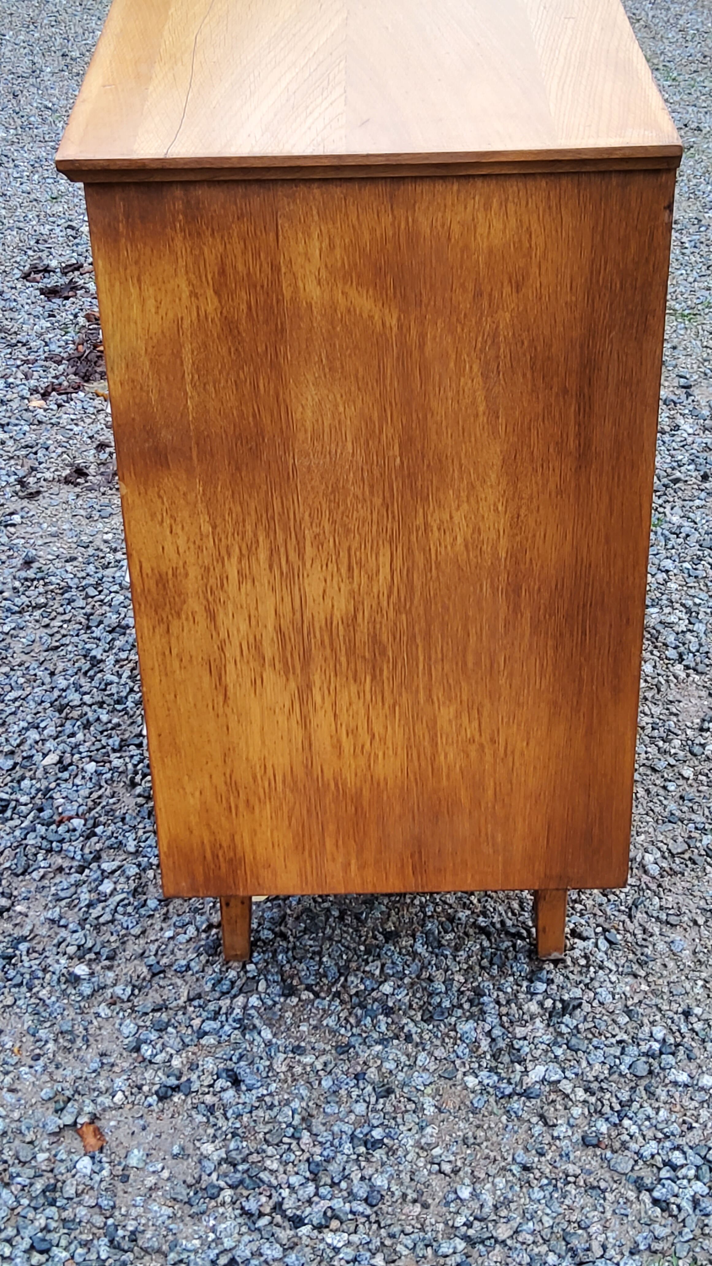 Vintage chest of drawers from the 50s in blond oak 4 drawers feet bobbin