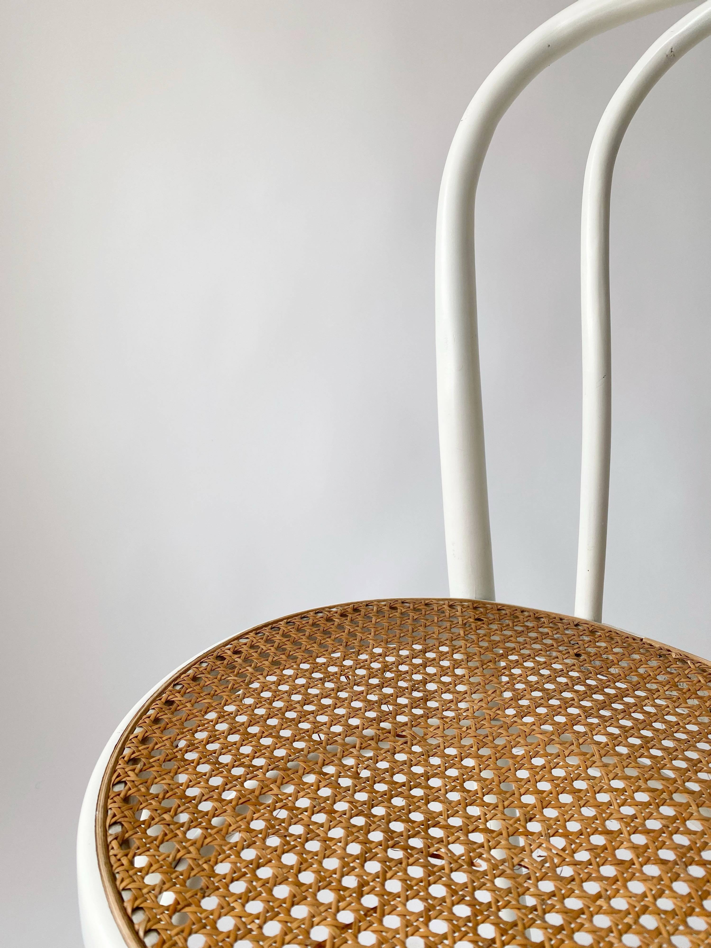 Canning bistro chair