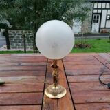 Globe lamp