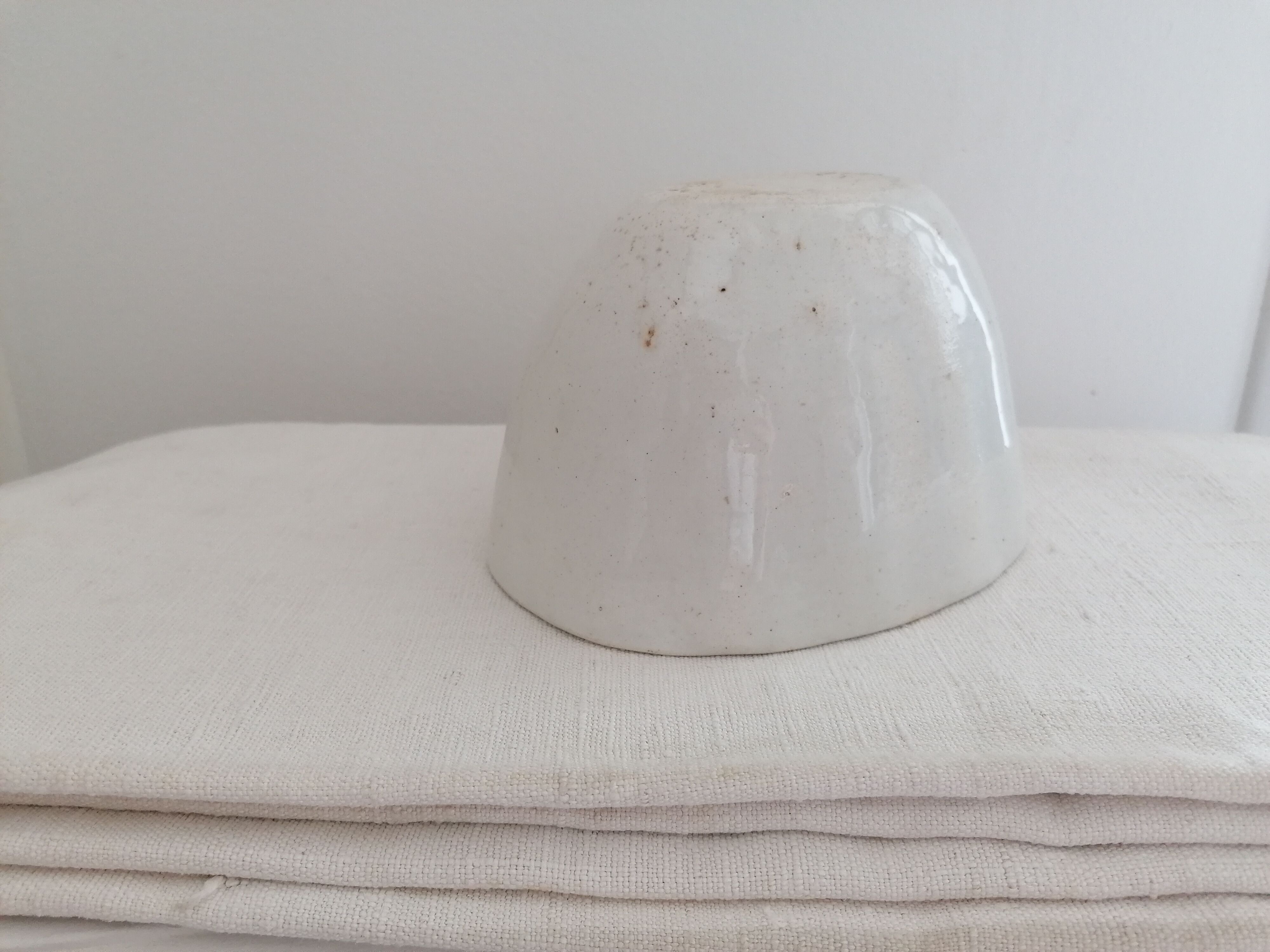 English earthenware pot