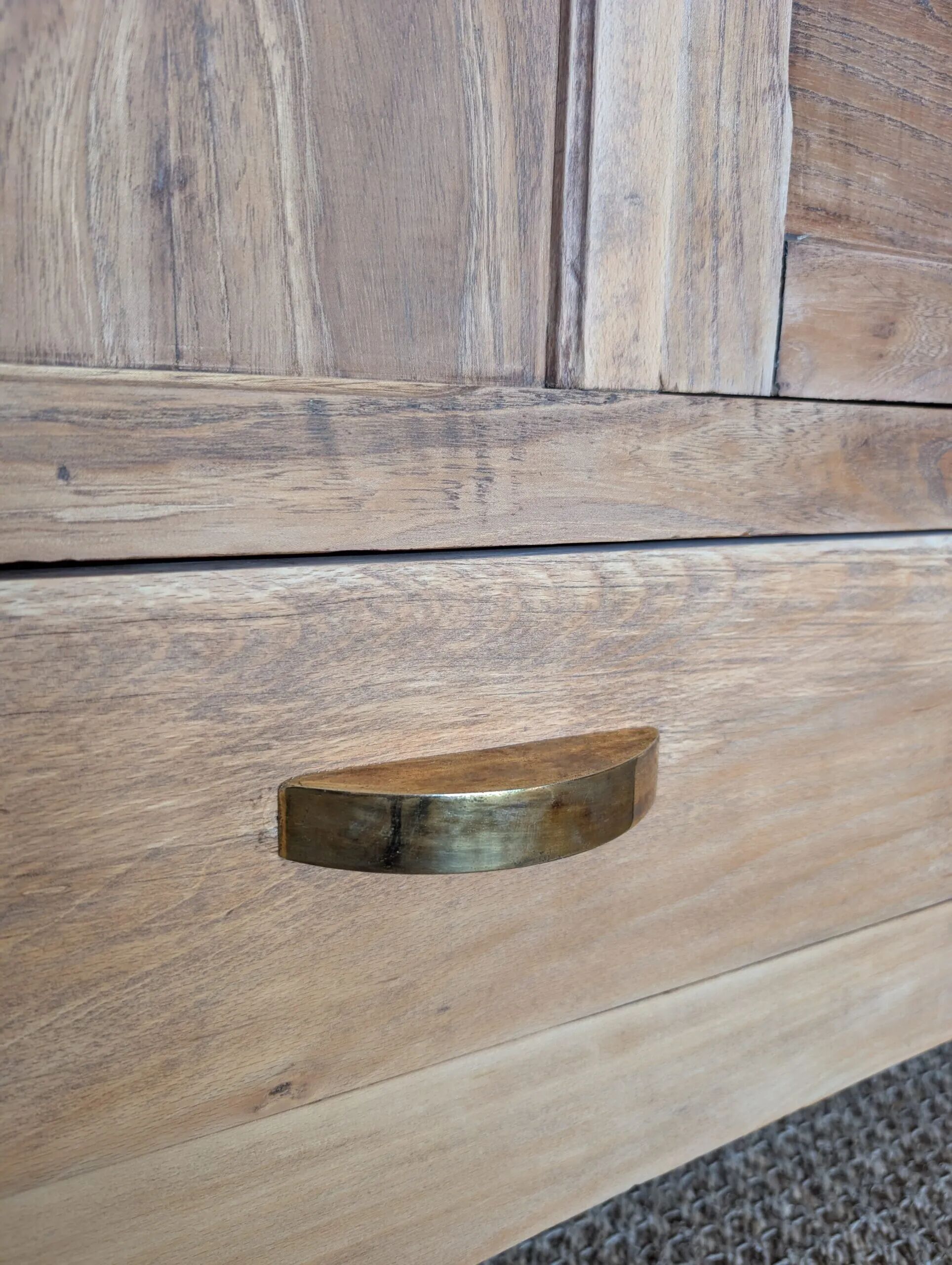 Bonnetière parisienne ancienne avec miroir en bois brut restauré