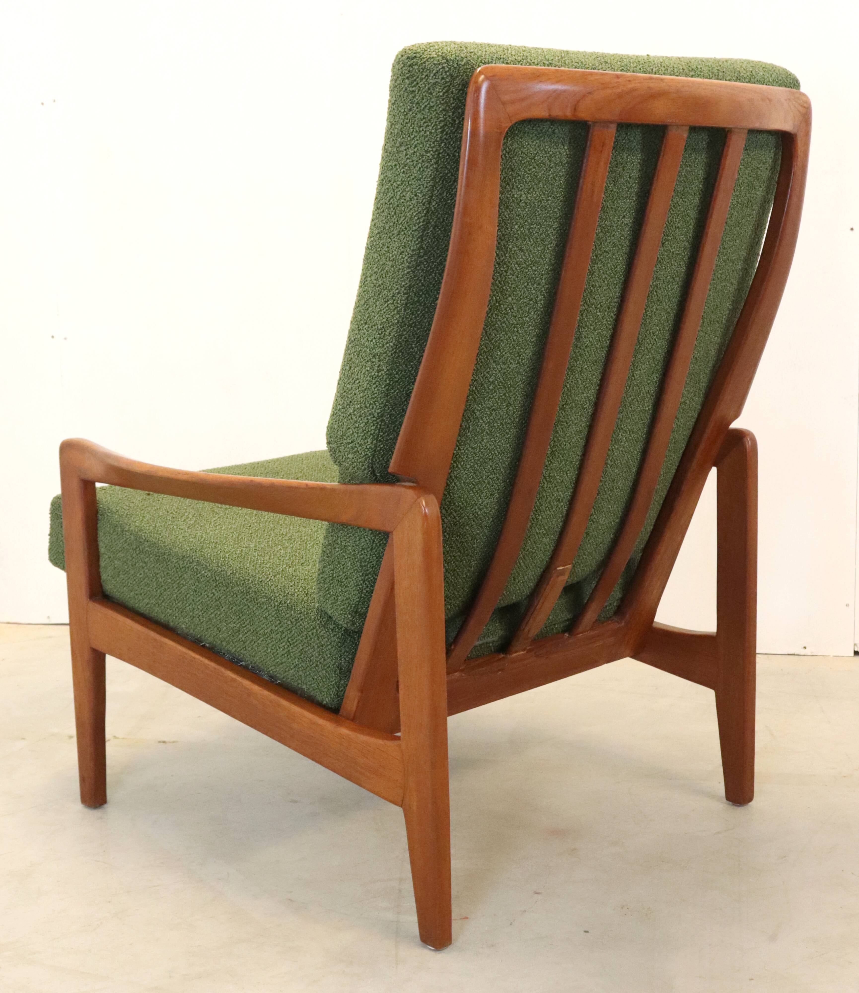 Fauteuil vintage en teck, milieu XXème