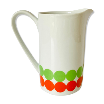 Pichet en porcelaine